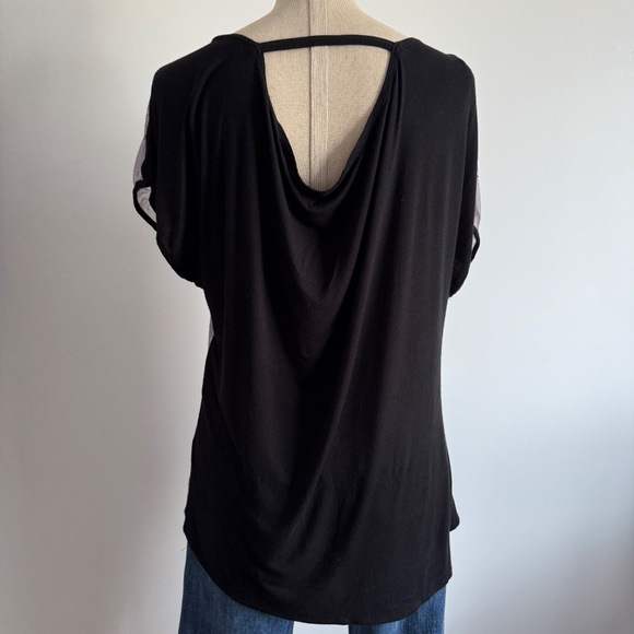 Blue and Black Floral T-Shirt - Picture 2 of 3